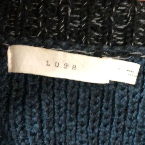 🛍️Lush sweater size medium   - Picture 2 of 7